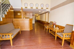 Área de estar no saguão