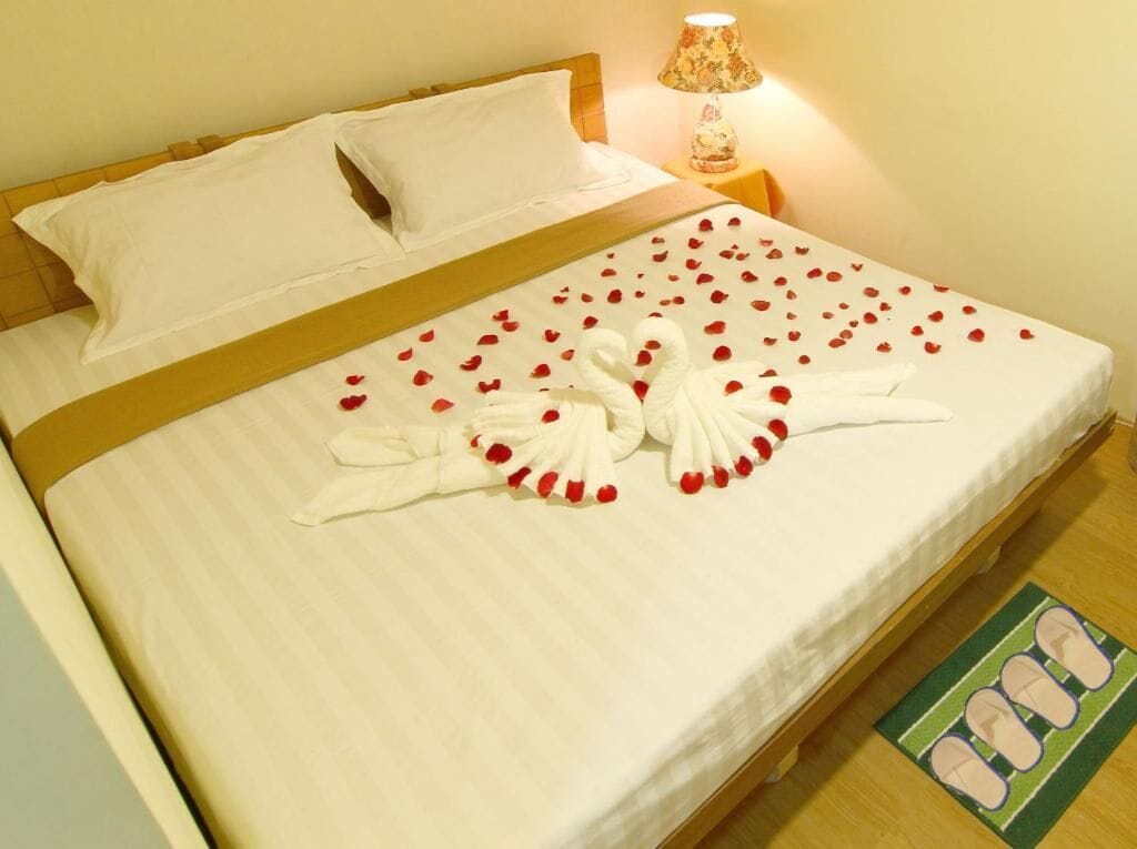 デスク、WiFi (無料)