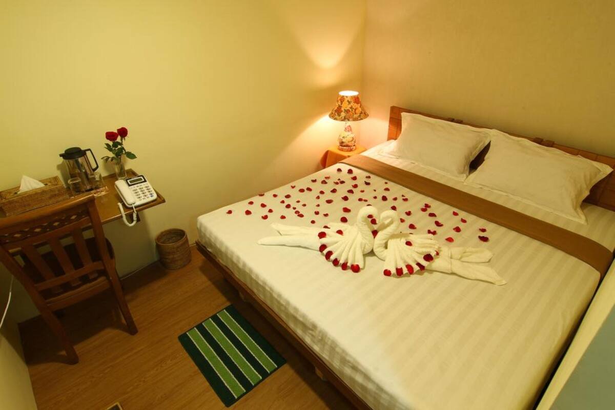 Standard Double Room | Desk, WiFi (free)