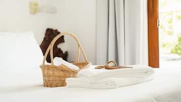 Minibar, coffres-forts dans les chambres, Wi-Fi gratuit, draps fournis
