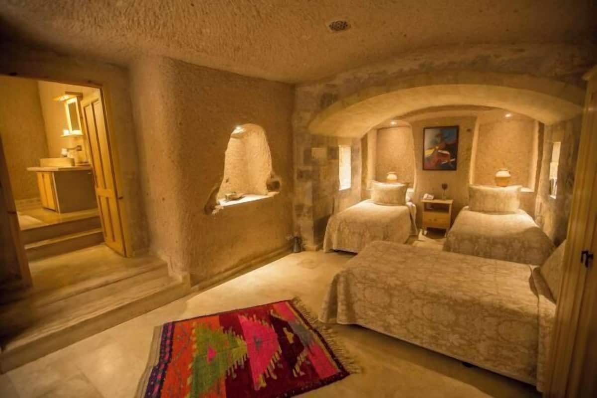 1 bedroom, minibar, in-room safe, individually decorated
