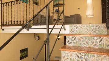 Minibar, desk, soundproofing, iron/ironing board