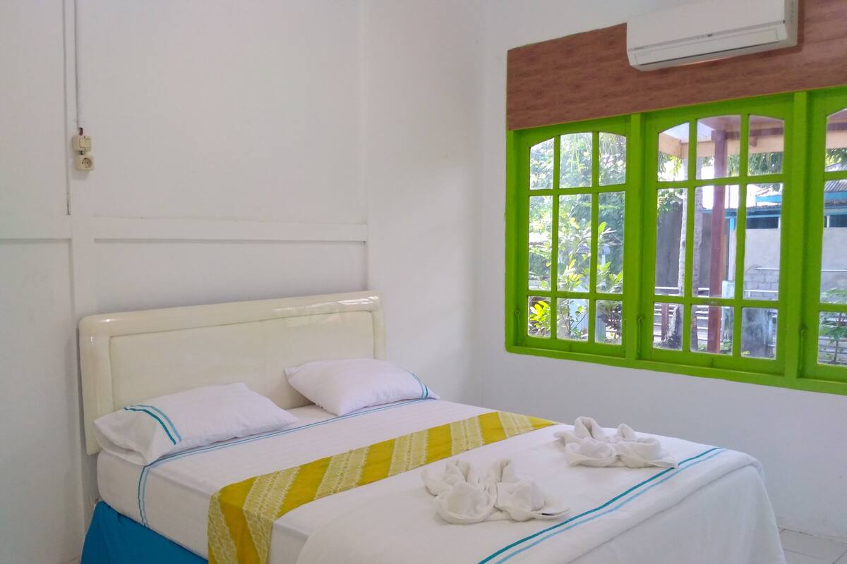 Standard Double Room | In-room safe