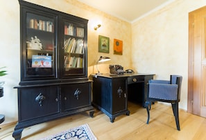 Coffres-forts dans les chambres, bureau, lits bébé (en supplément)