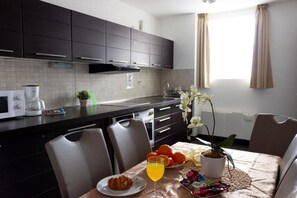 Duplex Family Twin Apartment | Soundproofing, iron/ironing board, free WiFi, bed sheets - Budapest Center Residence (Budapest)