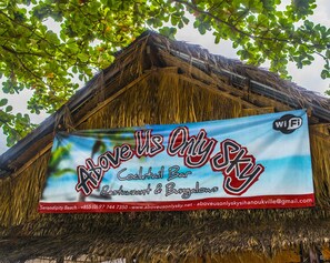 Mặt tiền nơi lưu trú