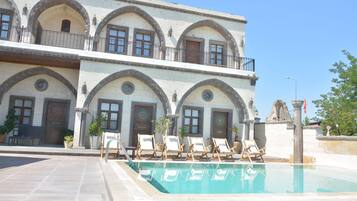 Mặt tiền nơi lưu trú