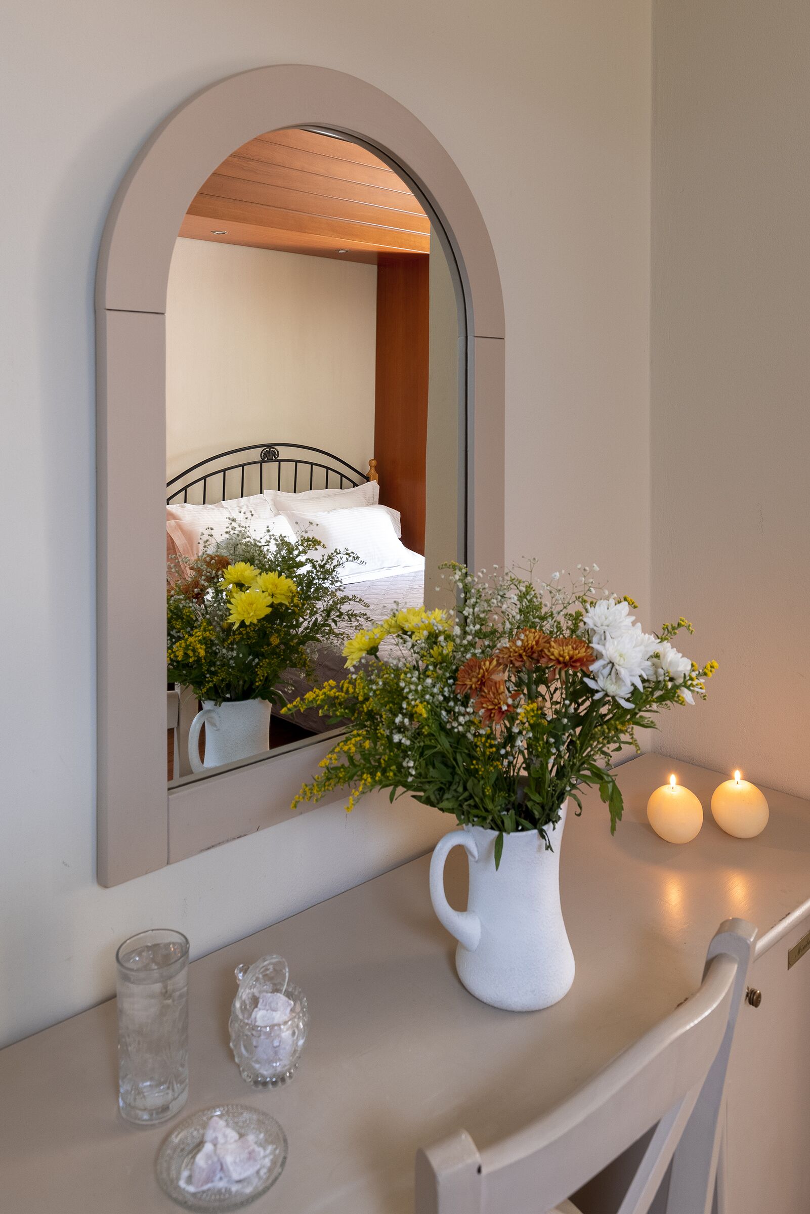 double or twin room | desk, iron/ironing board, free cots/infant beds, rollaway beds