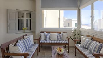 Twin Room (Shared Terrace) | Terrace/patio