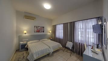 Twin Room (Shared Terrace) | Iron/ironing board, free WiFi