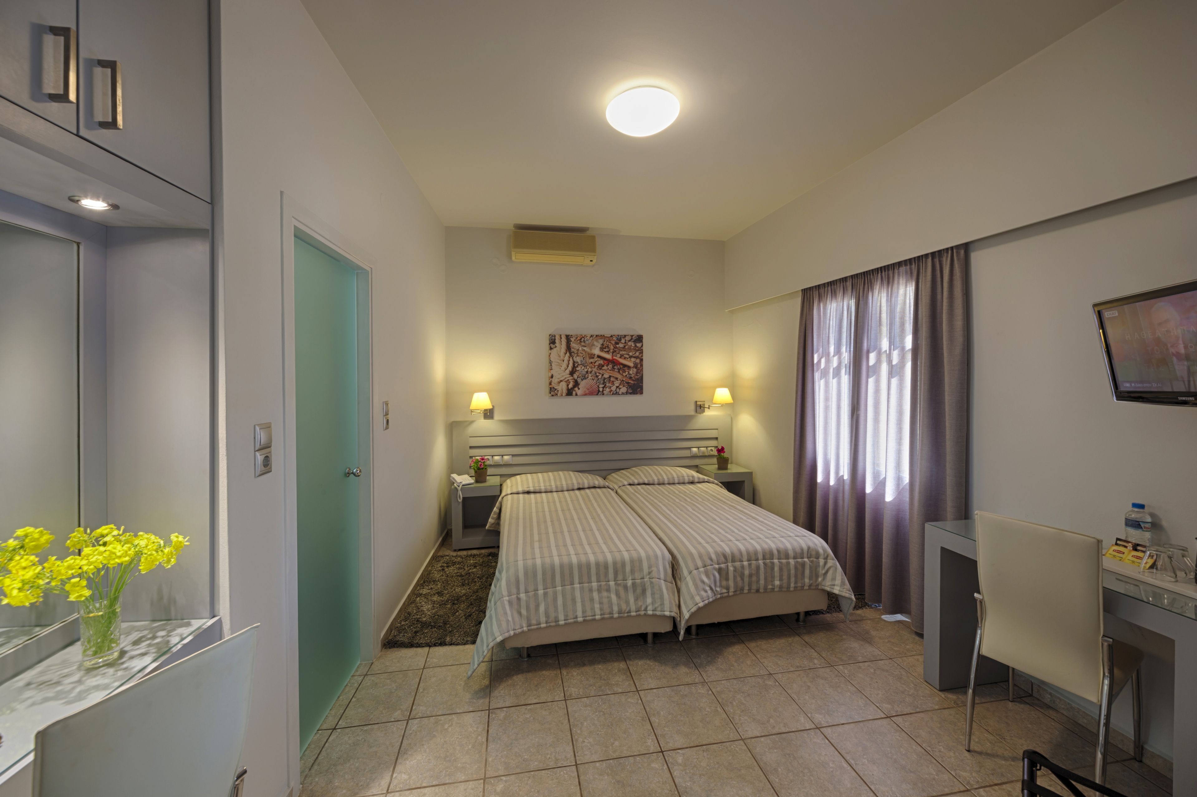 Twin Room (Shared Terrace) | Iron/ironing board, free WiFi