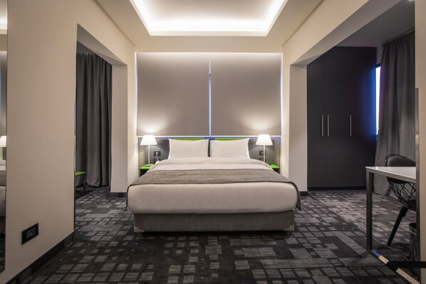 Premium Room | In-room safe, desk, blackout curtains, soundproofing - Studio 44 (Beirut)