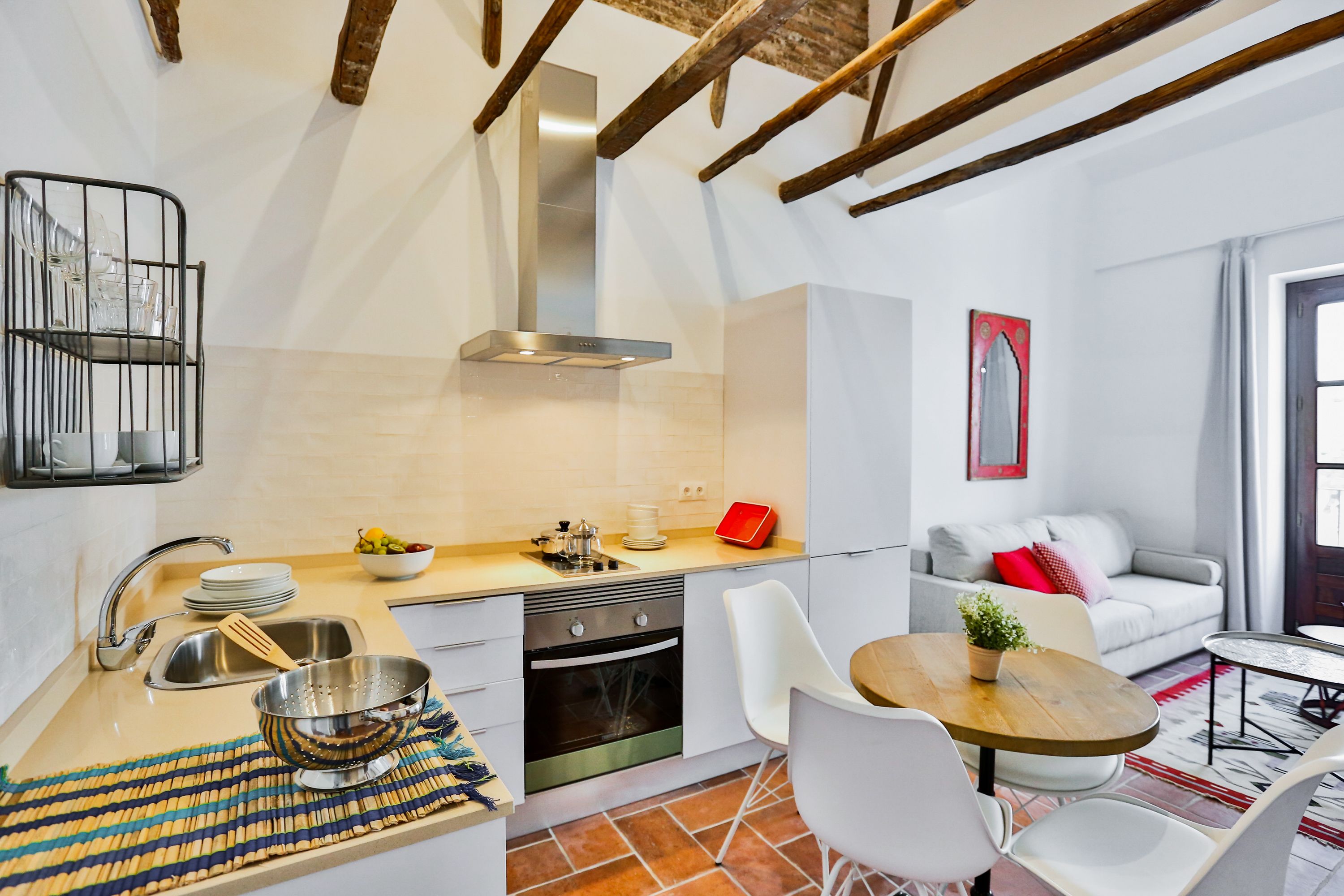 Apartment, 1 Bedroom | Private kitchen | Full-size fridge, oven, stovetop, coffee/tea maker