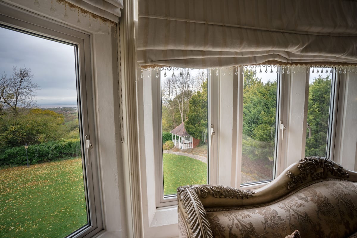Deluxe Suite, Garden View (Lydia) | Iron/ironing board, free WiFi, bed sheets