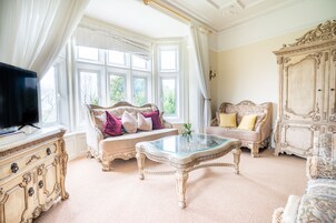 Deluxe Suite, Garden View (Lydia)