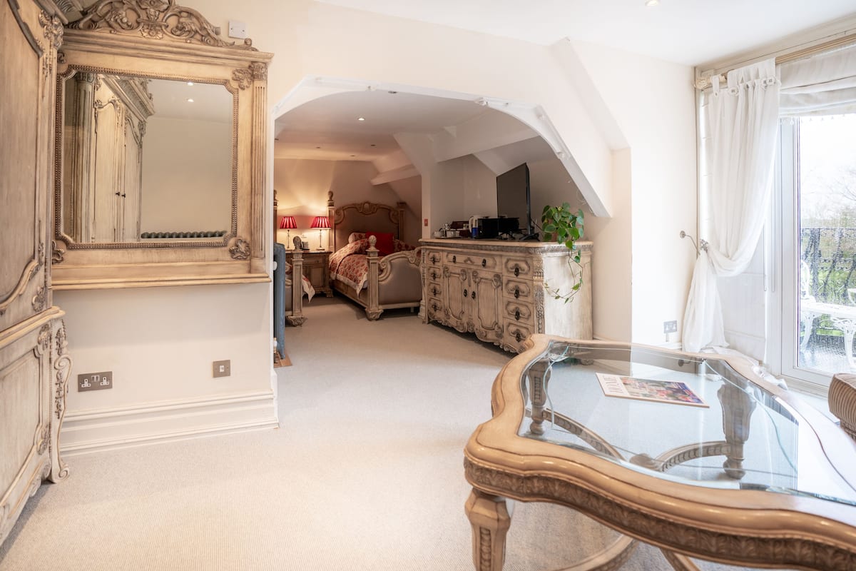 Superior Twin Room (Pamphylia) | Iron/ironing board, free WiFi, bed sheets