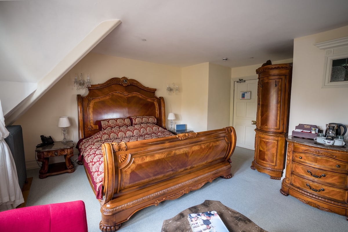 Classic Double Room (Lykia) | Iron/ironing board, free WiFi, bed sheets