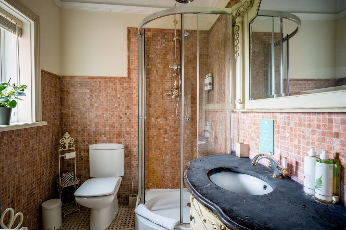 Superior Suite (Karia) | Iron/ironing board, free WiFi, bed sheets