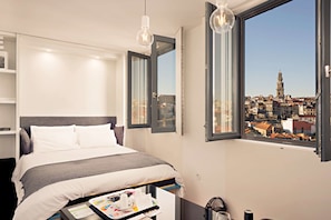 Studio Panoramique, 1 lit double, cuisine, vue ville (Sé)