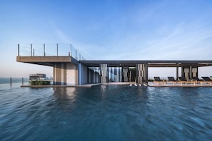 Udendørs pool