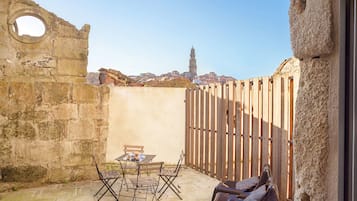 Estudio romántico, varias camas, Terraza, vista a la ciudad (Tram) | Vista a la ciudad