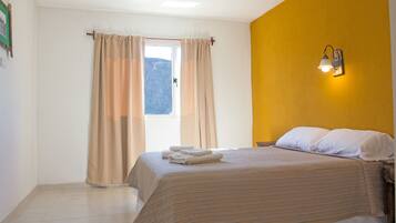 In-room safe, free WiFi