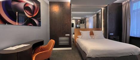 Comfort Room | Premium bedding, minibar, in-room safe, desk