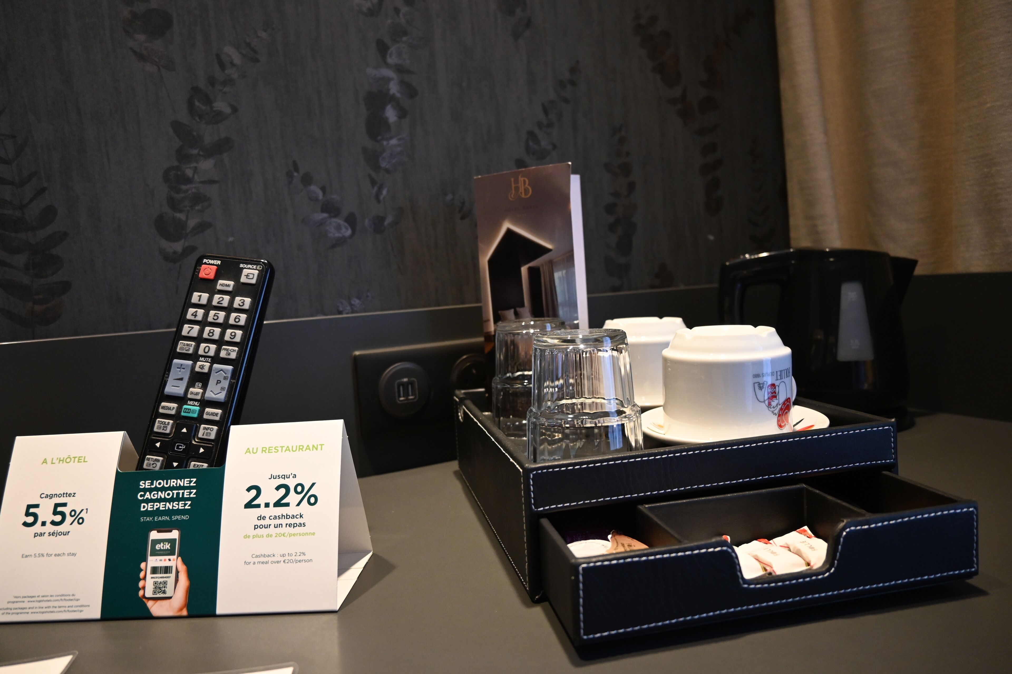 double room | 1 bedroom, premium bedding, minibar, in-room safe