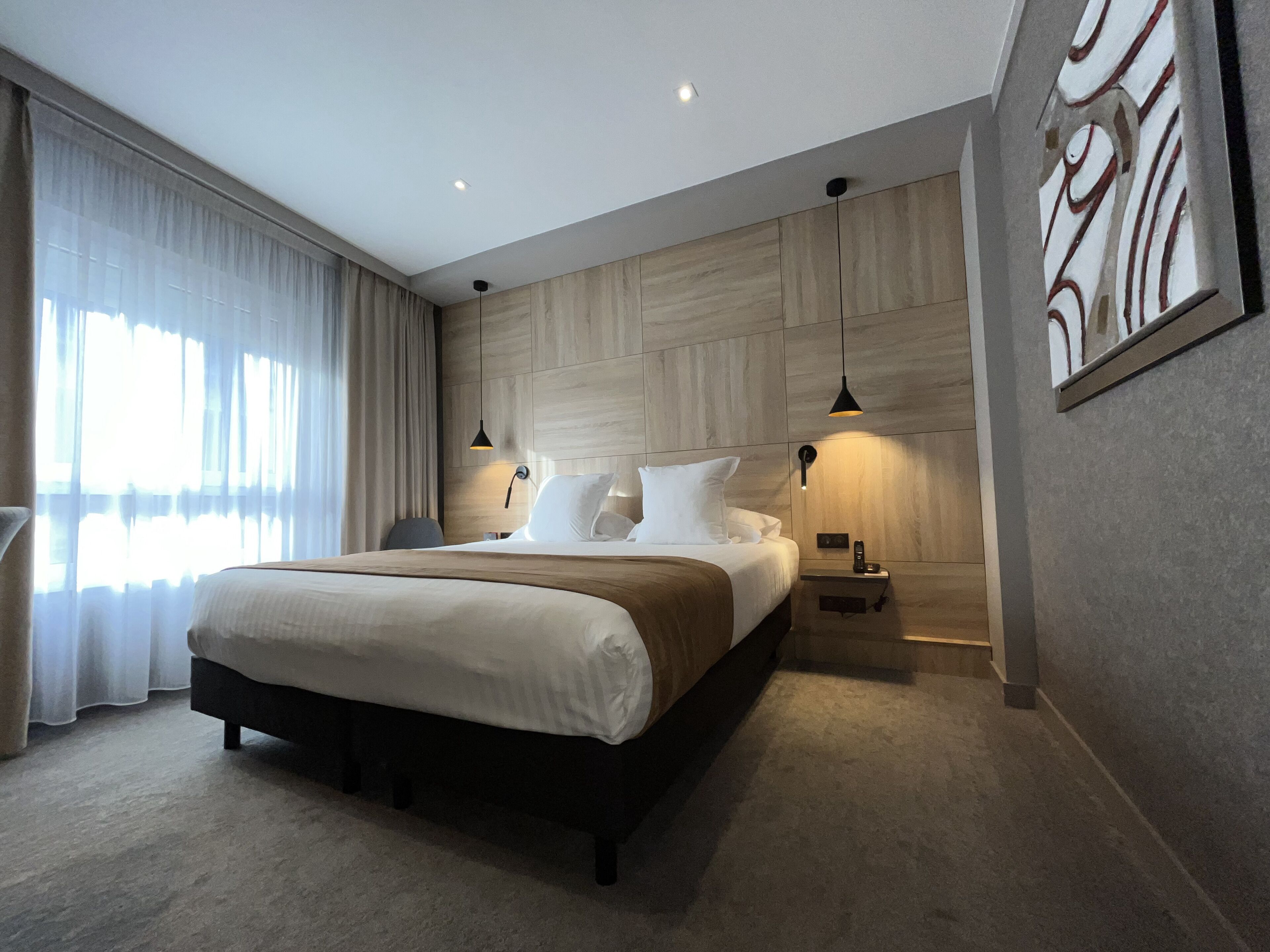double room | 1 bedroom, premium bedding, minibar, in-room safe