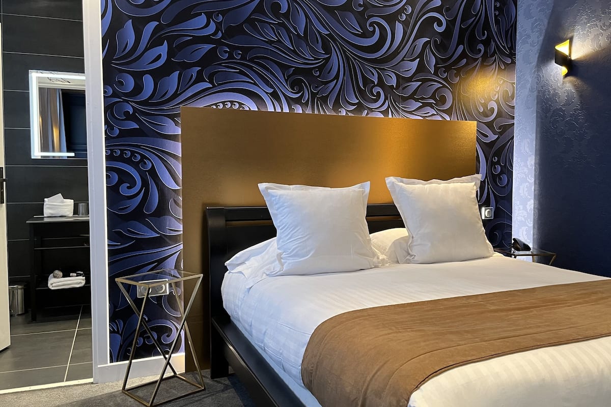 Habitació Comfort, vistes al port | Roba de llit d'alta qualitat, minibar i caixa forta a l'habitació