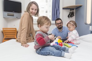 Desk, free WiFi, bed sheets - ibis budget Curitiba Centro (Curitiba)