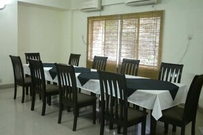 Unclassified image, 3 of 17, button - Ambassador Residency (Chittagong)