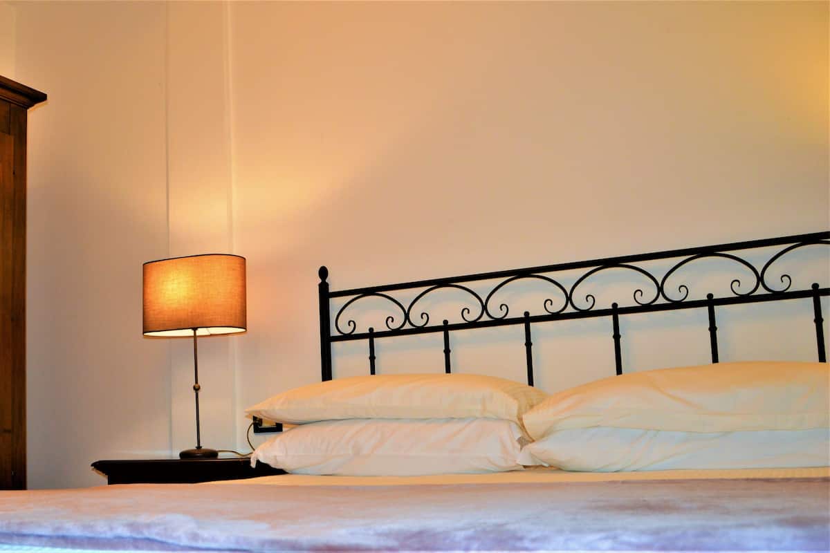 1 habitación, ropa de cama de alta calidad, edredón y minibar