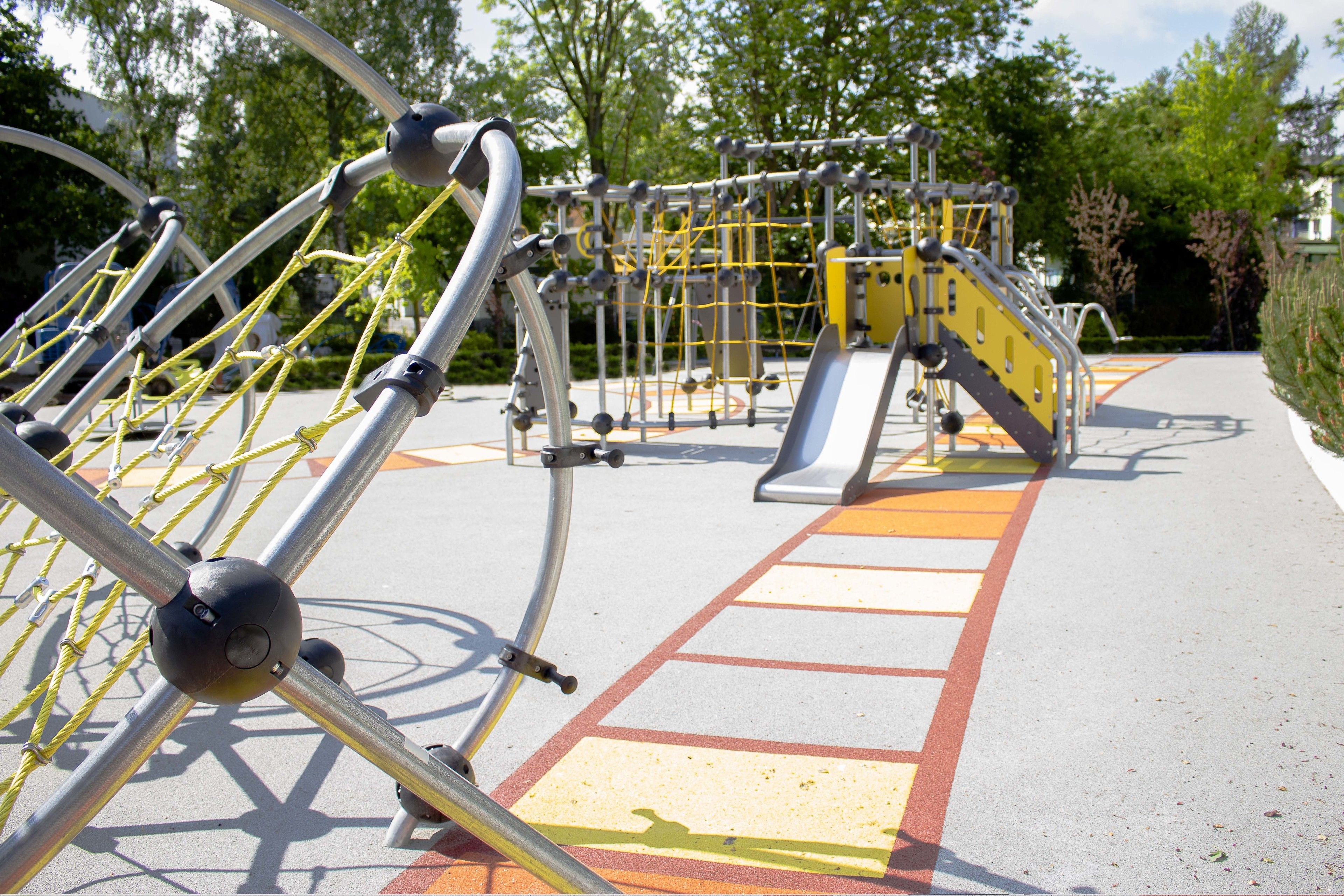 children’s play area – outdoor