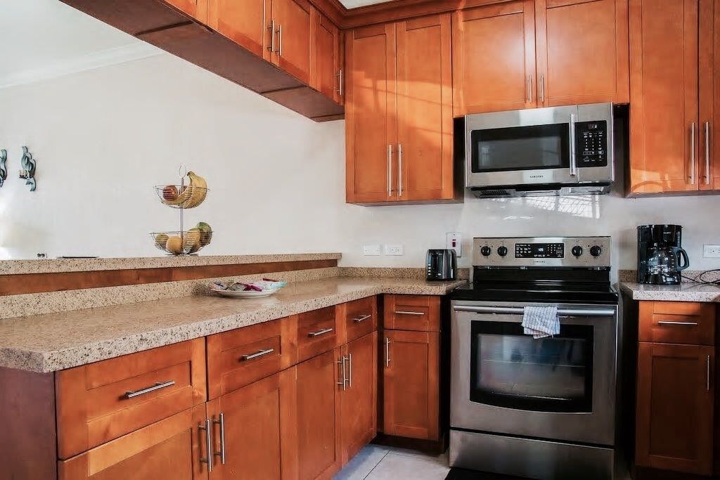 公寓, 2 張加大雙人床, 可使用泳池, 山景 | 私人廚房 | 大型冰箱、微波爐、烤箱、爐台