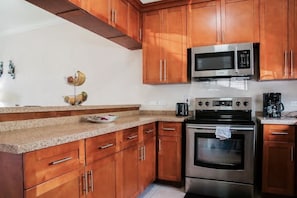 Appartement, 2 grands lits, accès piscine, vue montagne | Cuisine privée