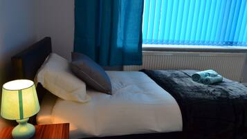 Standard Twin Room | Iron/ironing board, free WiFi, bed sheets