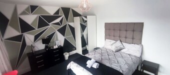 올드 트래퍼드 게스트 하우스