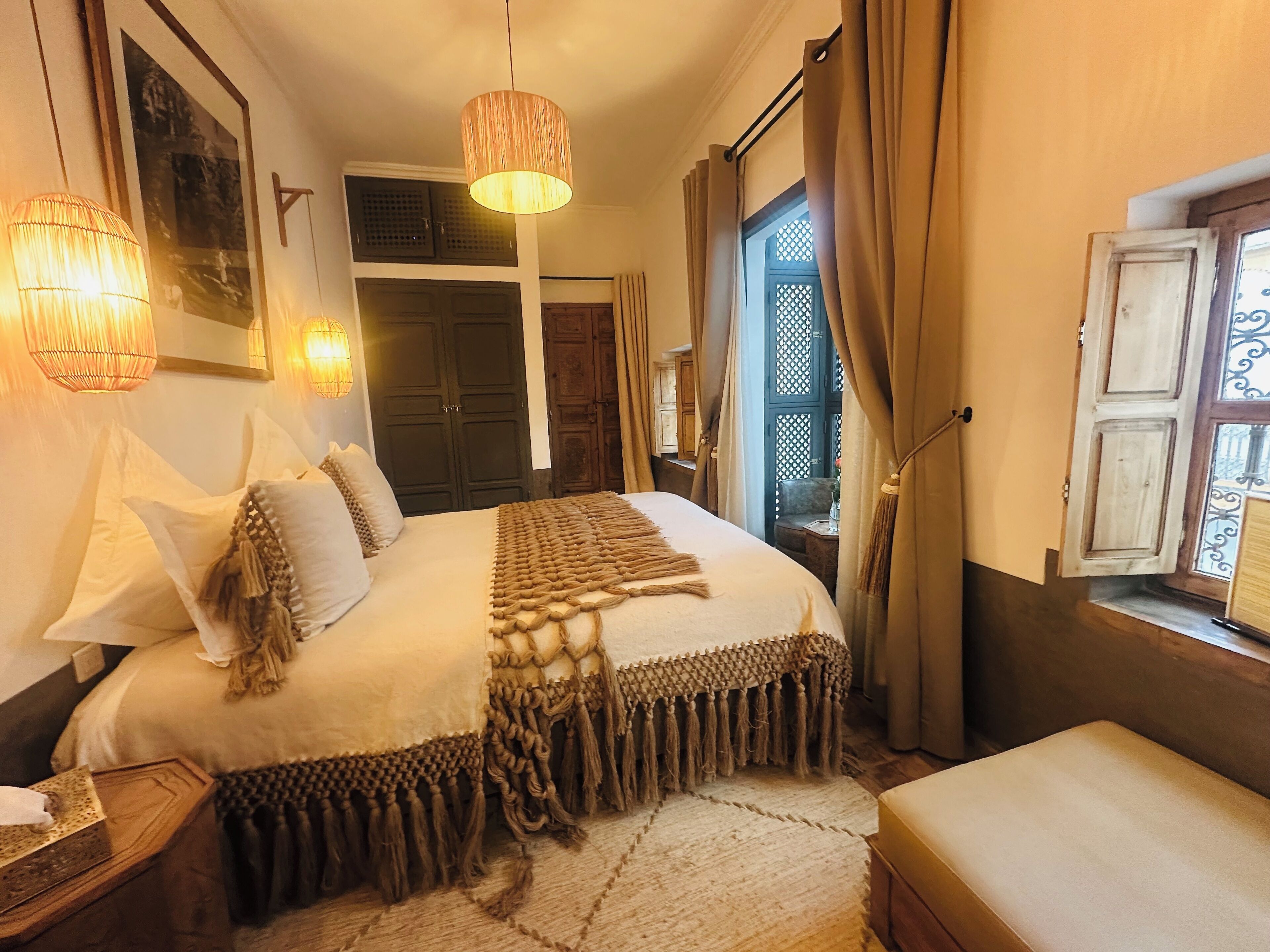 Comfort Double Room, Private Bathroom (LUISA)