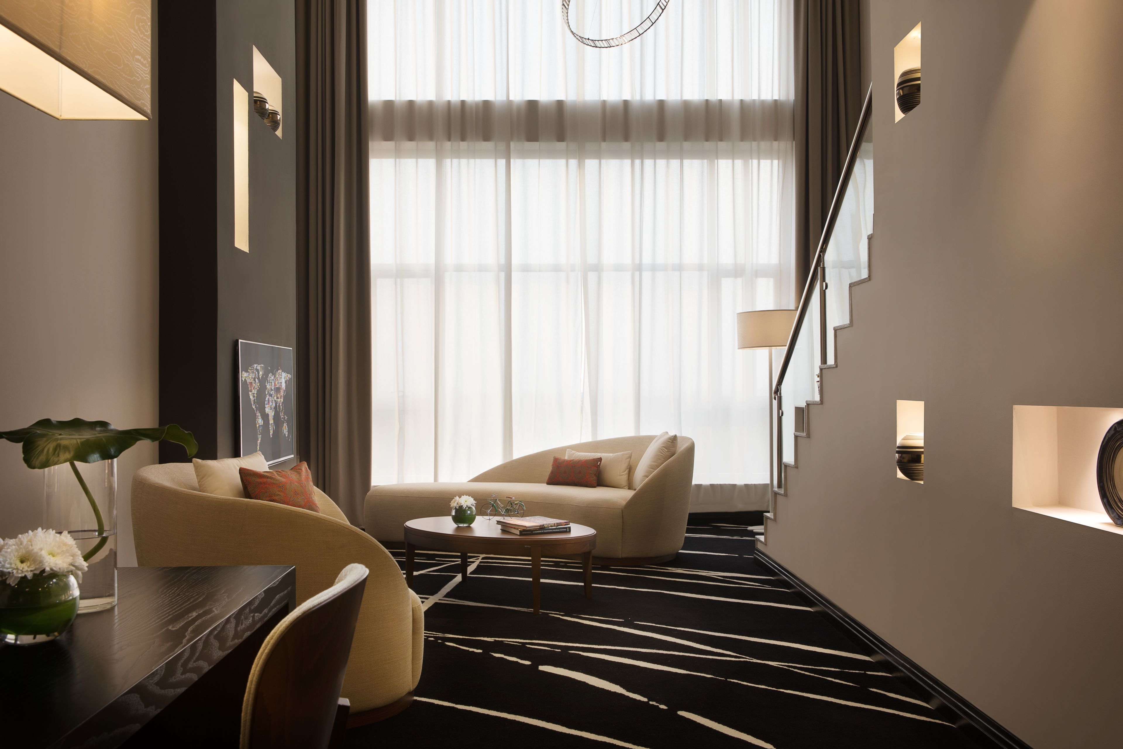 0-inch smart tv with satellite channels, tv