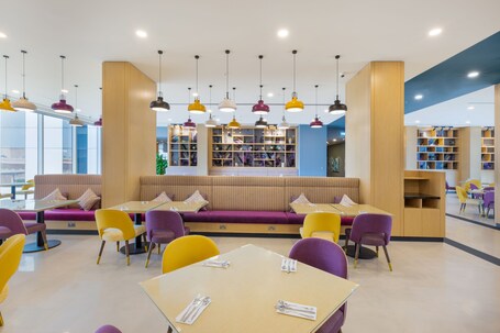 Premier Inn Dubai Ibn Battuta Mall - Image 54
