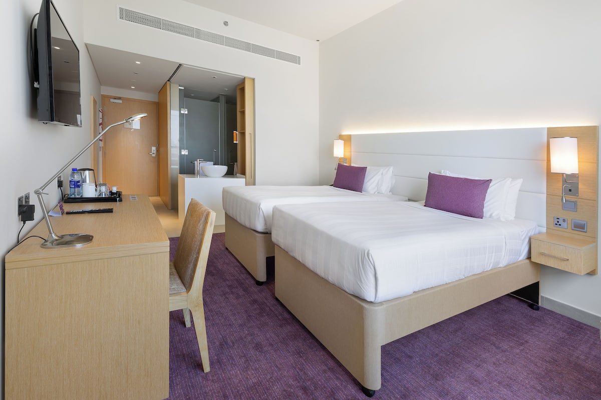 Premium bedding, minibar, in-room safe, desk