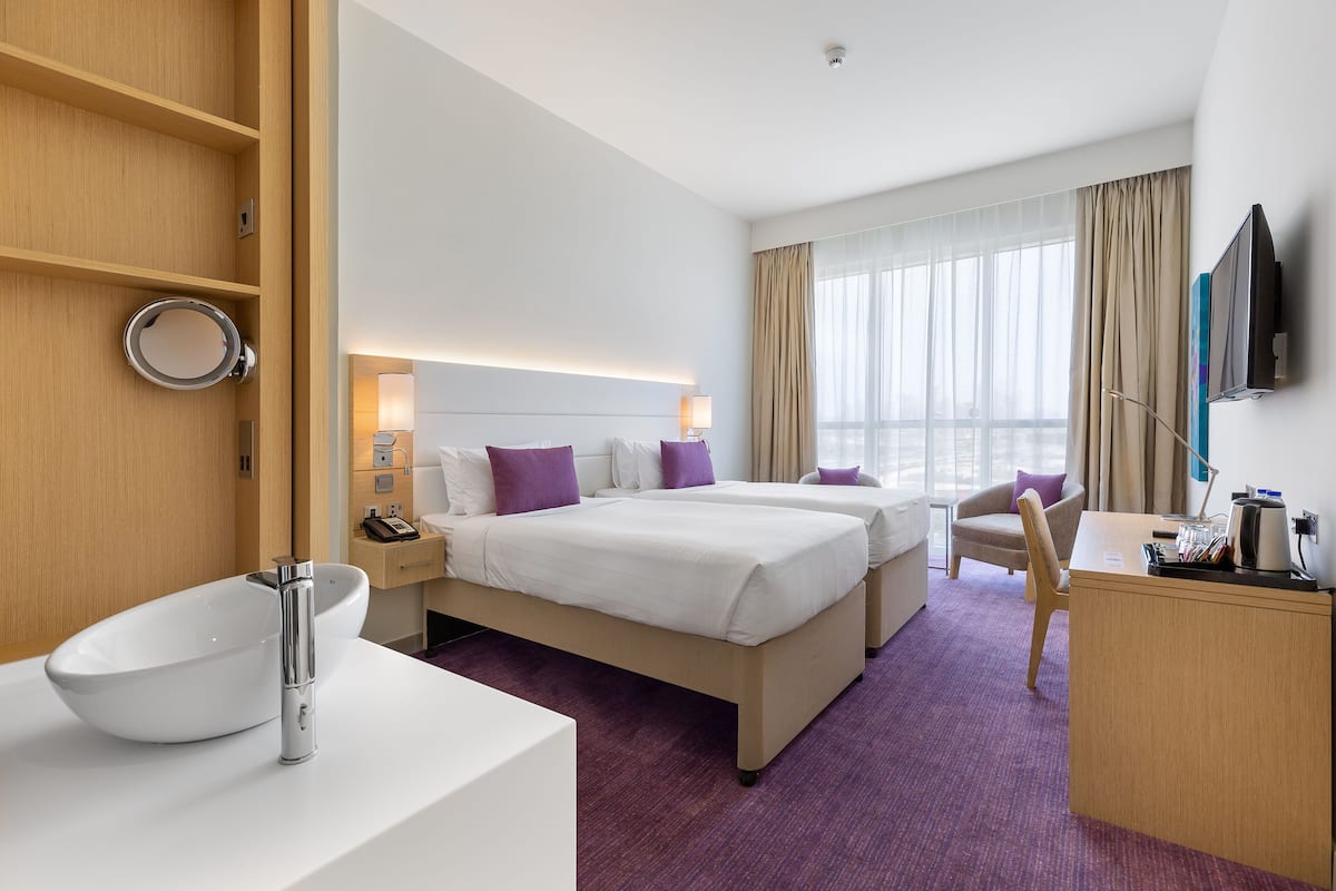 Premium bedding, minibar, in-room safe, desk