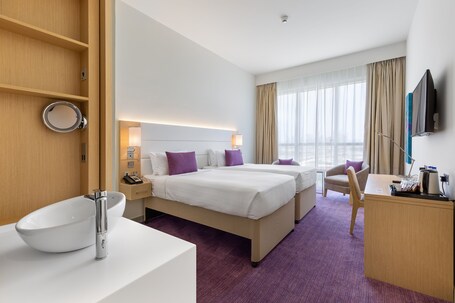 Premier Inn Dubai Ibn Battuta Mall - Image 41