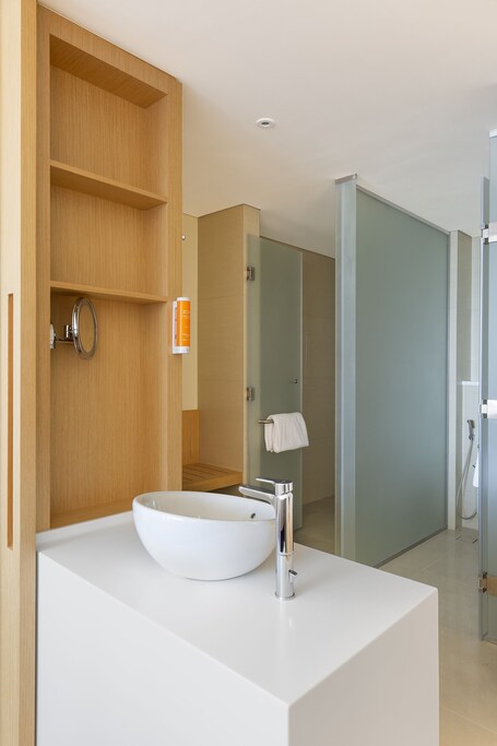 Premier Inn Dubai Ibn Battuta Mall - Image 16