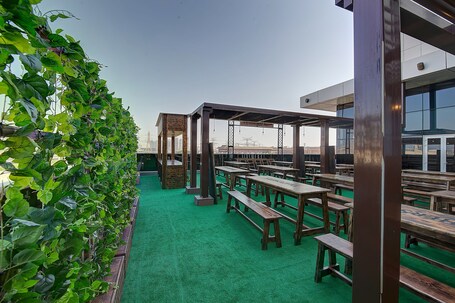 Premier Inn Dubai Ibn Battuta Mall - Image 21