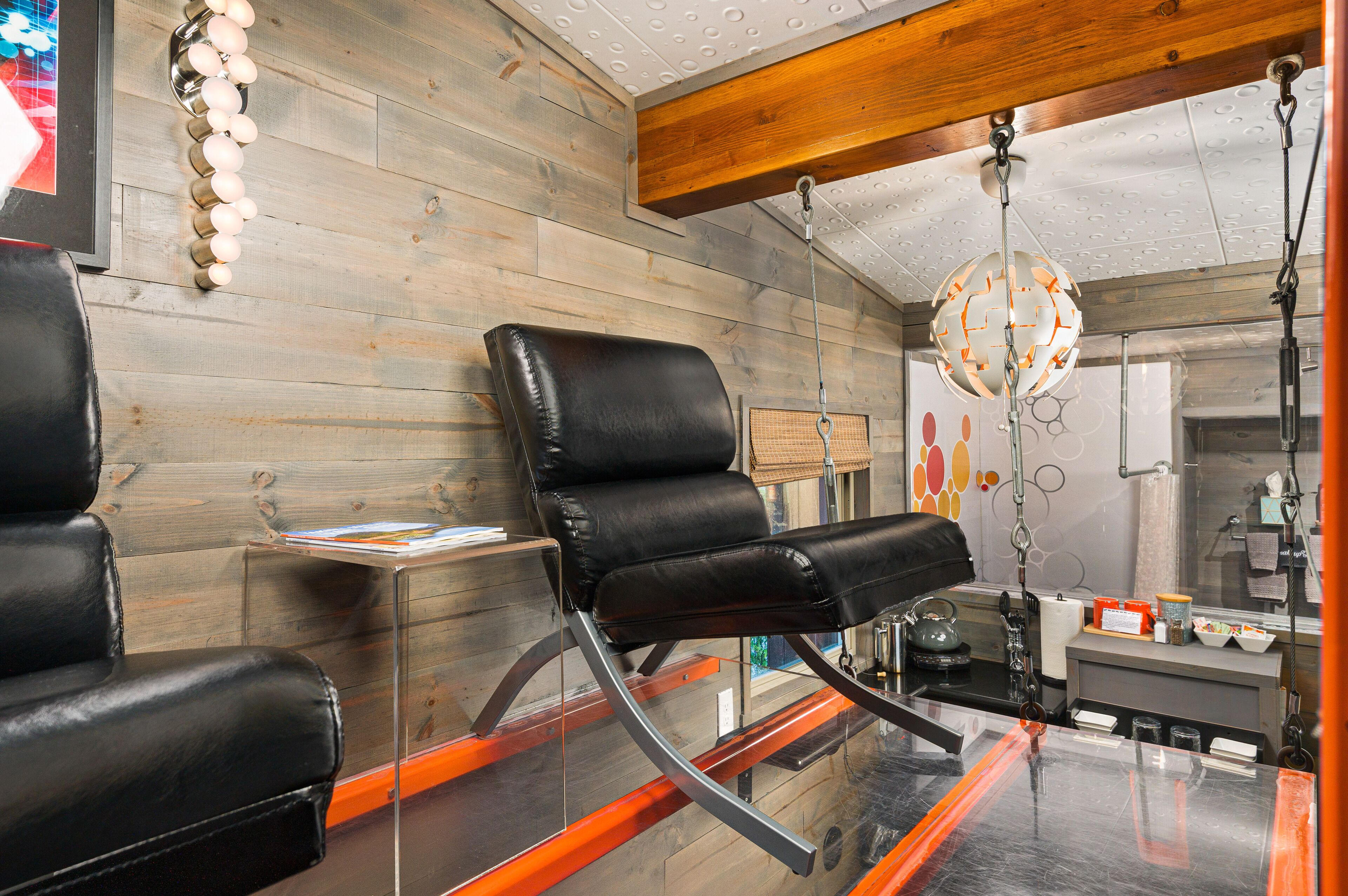 modern - tiny house | living area