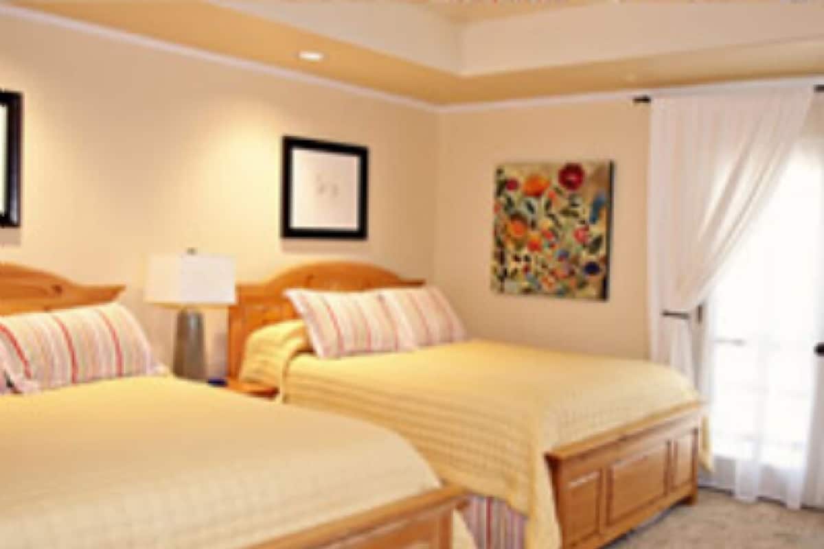 Superior Quadruple Room, Ensuite (The Big Lazy)