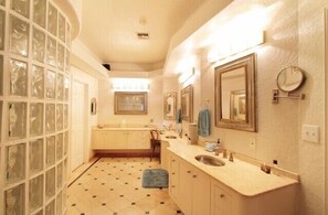 Miscellaneous - Live Oaks Bed and Breakfast (Uvalde)
