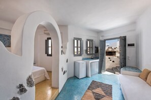 Studio | Private kitchenette | Mini-fridge, stovetop, electric kettle, cookware/dishes/utensils